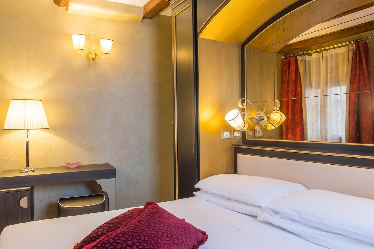 ***  ונציה Hotel Campiello איטליה
